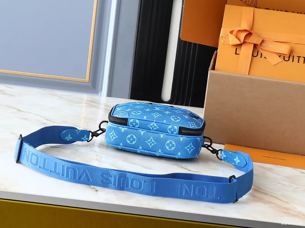 Louis Vuitton Versatile Bags Unisex Messenger For 698 1127